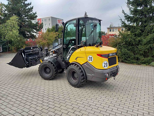 Mecalac MCL6+ seitlich